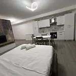Apartment Alessandrino Rom